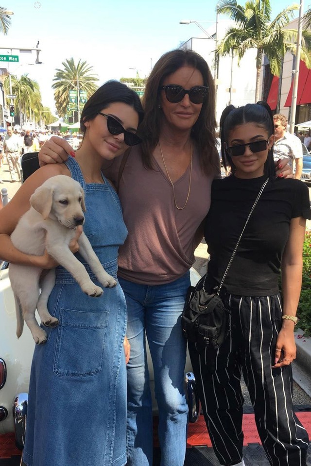Caitlyn Jenner lányaival, Kendallal és Kylievel ünnepelte az Apák napját