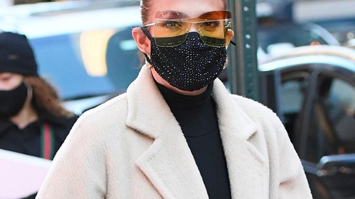 Jennifer Lopez kabátjával az egész szezont meg lehet menteni