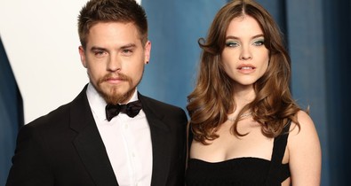 Gyászol Palvin Barbara vőlegénye, Dylan Sprouse - borzalmas veszteség érte