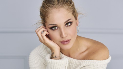 Szenzációs! Nyári Dia Shakira nyomdokait követve lett a márka nagykövete