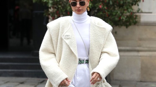 Hailey Bieber most már hivatalosan is a párizsi divathét legstílusosabb híressége