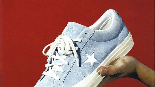 A Converse visszahozza az ikonikus cipőjét
