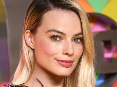 Margot Robbie ruhája annyira pozitív, hogy csak imádni lehet