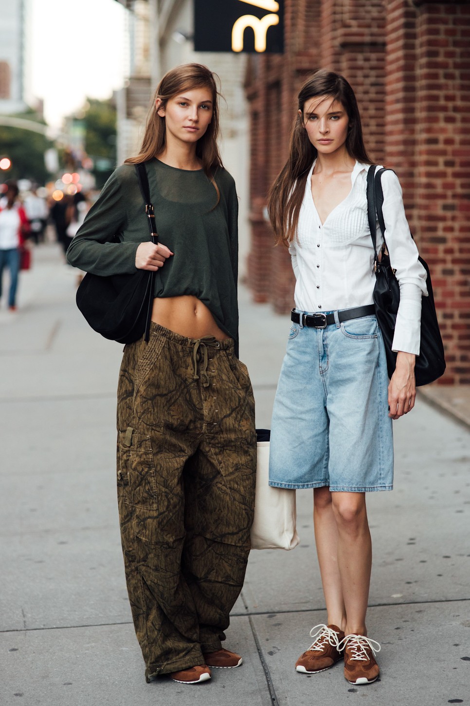 A 2025-ös őszi-téli trendek vezető árnyalata kétség kívül a barna