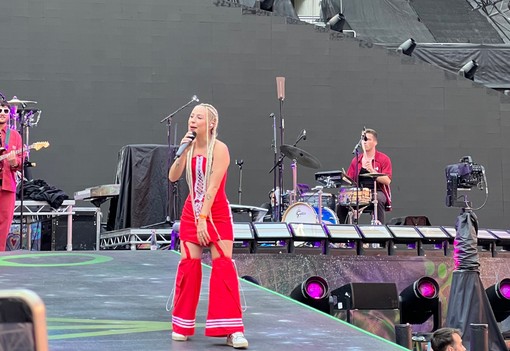 Azahriah után újabb magyar előadó lépett fel háromszor a Puskás Arénában! Elmeséli, milyen volt