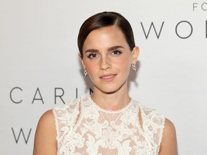 Emma Watson királynőként tündököl a Vogue címlapján