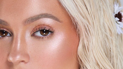 Ajakpornó: Kylie Jenner szájához sosem voltál még közelebb