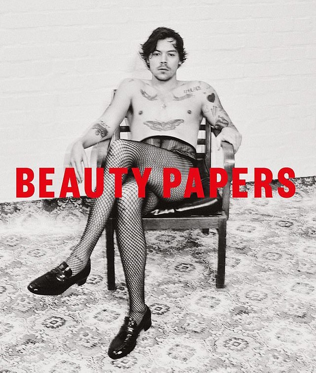 Harry Styles neccharisnyában a Beauty Papers címlapján