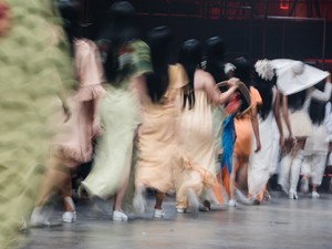 Slow-fast-újra slow? – őrült tempó után újra le kell lassulnia a divatiparnak? 