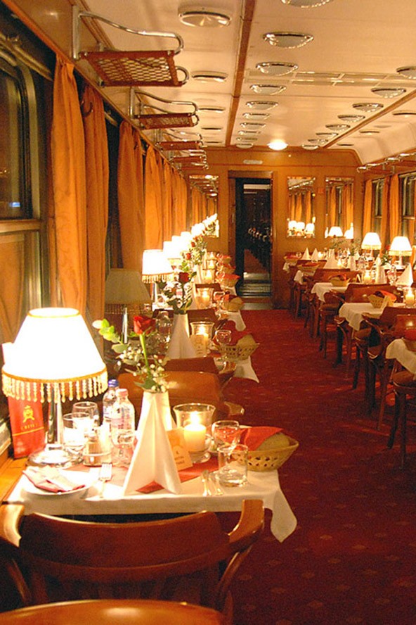 gyertyafény expressz, vonat, randevú