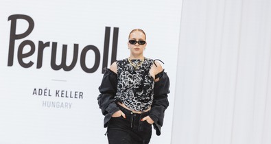 Elkeveredett reptéri bőröndök tartalmát álmodták újra a koppenhágai divathéten, varázslatos lett a végeredmény