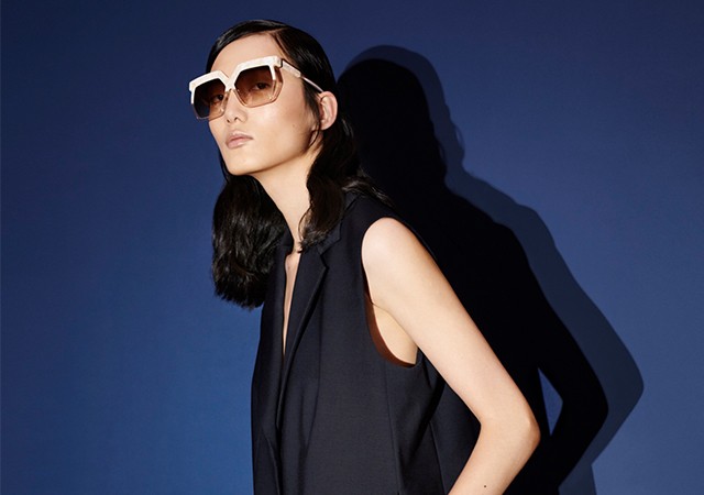 Ragyogó árnyalatok, lehelletkönnyű anyagok: az új tavaszi kollekció egyesíti a modern és klasszikus stílust!