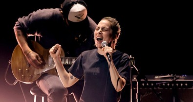 Lady Gaga smink nélkül állt az Oscar-gála színpadára, és ha valami, ez aranyat ér