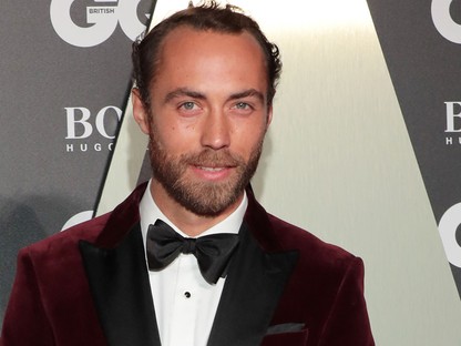 Kate Middleton jóképű öccse kutyusával érkezett a vörös szőnyegre, és ez a legcukibb dolog ma