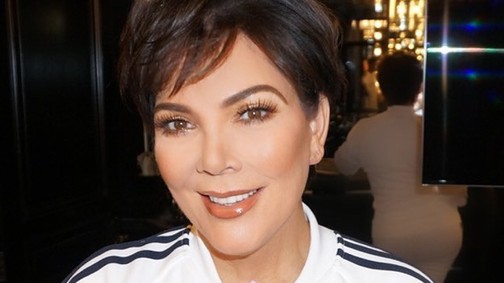 Kris Jenner platinaszőke és teljesen olyan, mint Kim Kardashian!