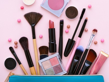 Nem kell többet aggódnod: ezeket a beauty termékeket mind felviheted a repülőre