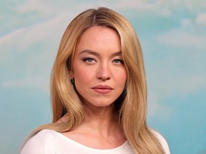 Kivágták Sydney Sweeney jelenetét Az ördög Pradát visel című filmből, kiderült, mi volt az oka a döntésnek