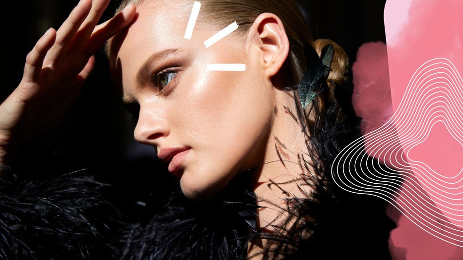 Próbáld ki ezt a trükköt, ha neked is állandóan elmozdul a korrektor a szemed alatt