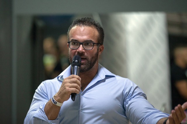 Profi sportolók és szakértők mondják el, hogyan maradj fitt a karanténban