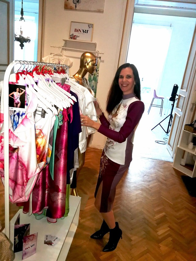 Jeremcsuk Edina célja ma az volt, hogy öltözékével a sikeres üzletasszony életérzést sugározza