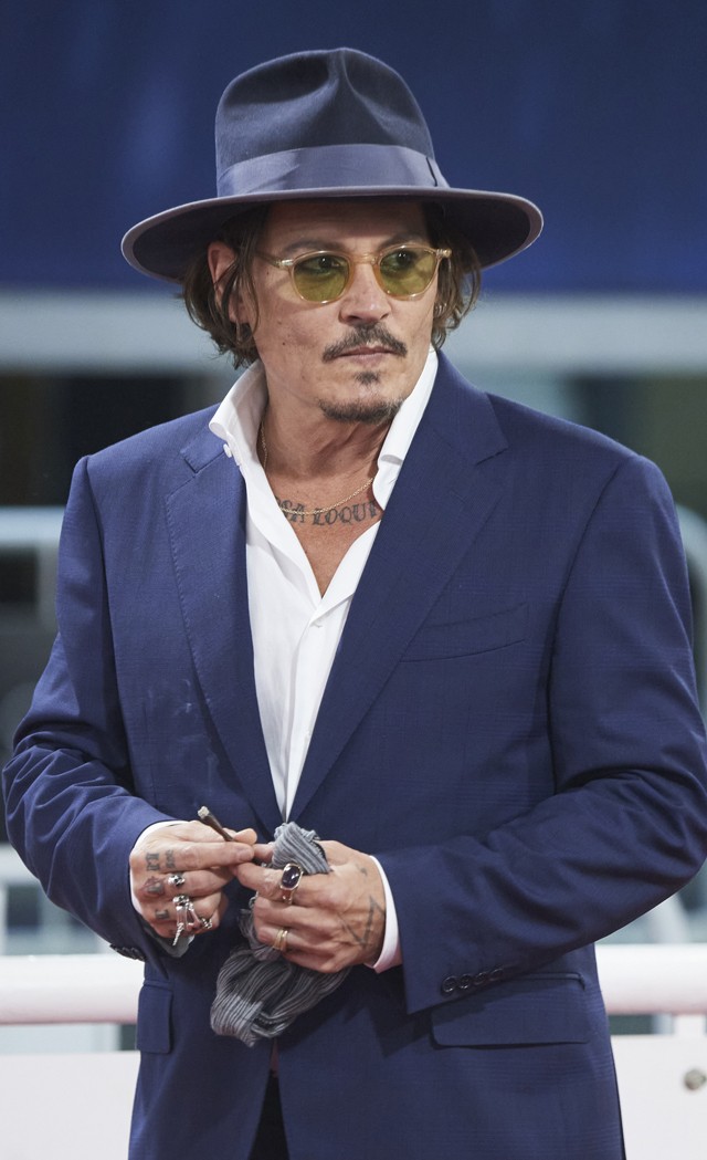 Johnny Depp lemondott a Legendás állatok filmsorozat szerepéről