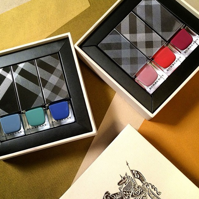 Színkavalkád a kifutón.