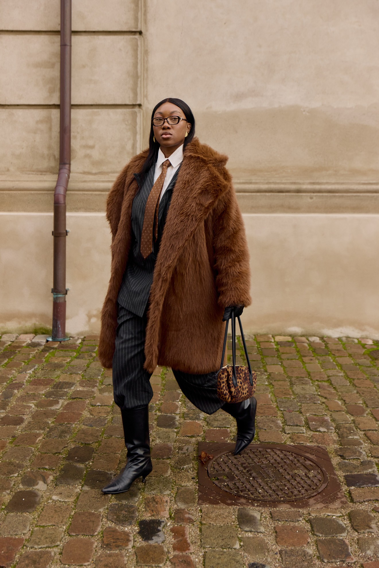 Műszőrmével párosítva a nyakkendő elegáns oldala kerülhet fókuszba