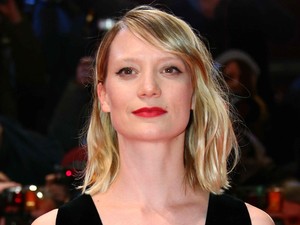 Elragadóan bájos Robert Pattinson új partnere