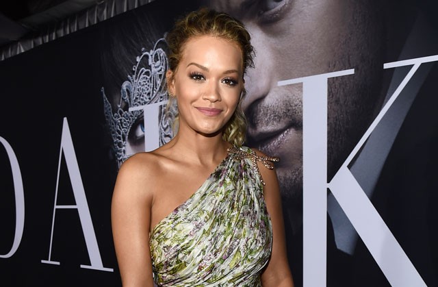Rita Ora A sötét ötven árnyalata bemutatóján