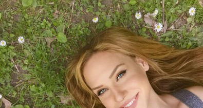 A karantén alatt Myra beleszeretett a bezártságba, erről énekel legújabb dalában