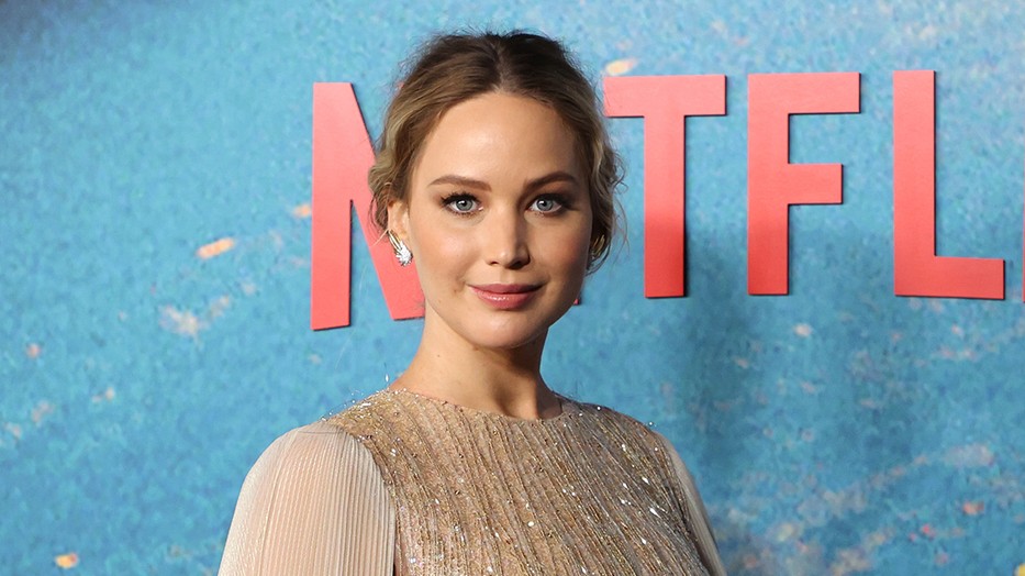 Beragyogta a vörös szőnyeget a szépséges várandós Jennifer Lawrence