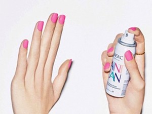 Körömlakk egy fújásra! Kiváncsi vagy, hogyan?