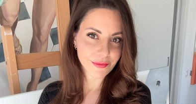 Carrie Bradshaw is megjelenik a brit VOGUE felfedezettje, Pál Dóra festményein