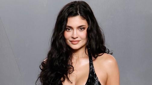 Kylie Jenner hatalmas dekoltázst villantott, Heidi Klum nem viselt bugyit -  íme, a 15 legpucérabb szett a Vanity Fair Oscar-partijáról