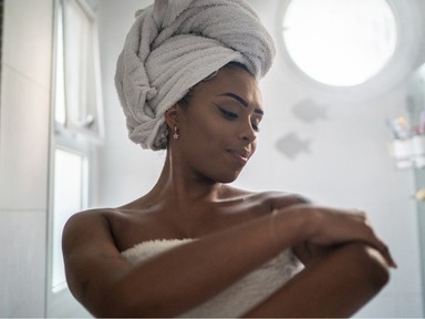 Minden, amit tudnod kell a hátadon felbukkanó pattanásokról