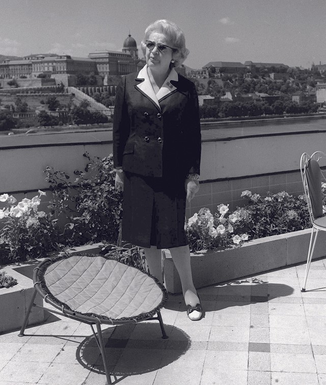 A szürke szocializmusban elhozta Párizst Budapestre Rotschild Klára