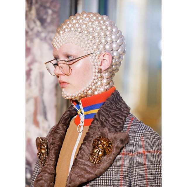 Nagyon bizarr fejékszerek - Jönnek a gyöngyfejű lányok