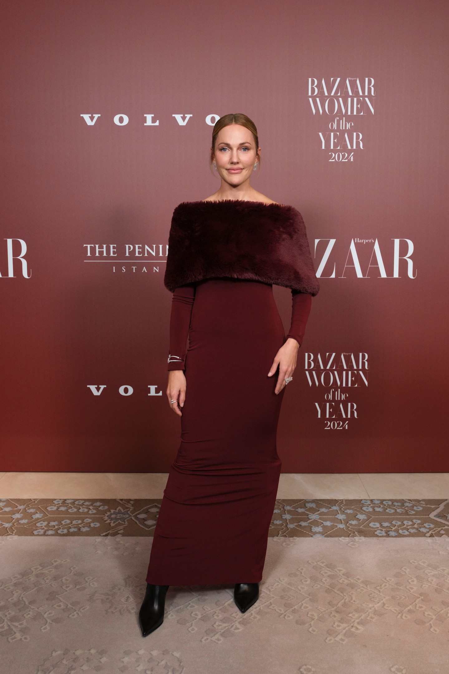 Meryem Uzerli a Harper's Bazaar Women Of The Year Awards 2024-es díjátadóján Isztambulban. 