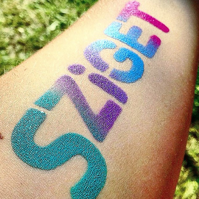 Mindent magadra festethettél.