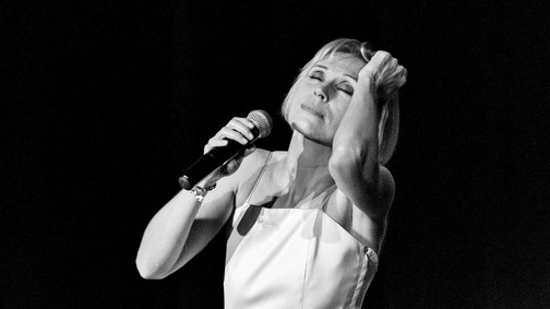 Rajongsz Edith Piaf dalaiért? Nathalie Lermitte előadásában most élőben hallhatod őket