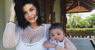 Kylie Jenner minden fotóját törölte kislányáról, de miért?