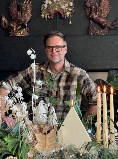 Németh Attila virágkötő a harmóniára esküszik