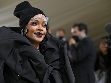 Rihanna a Met gála afterpartijára már bugyira vetkőzött
