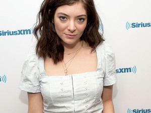 Lorde új dala a nyár slágere!