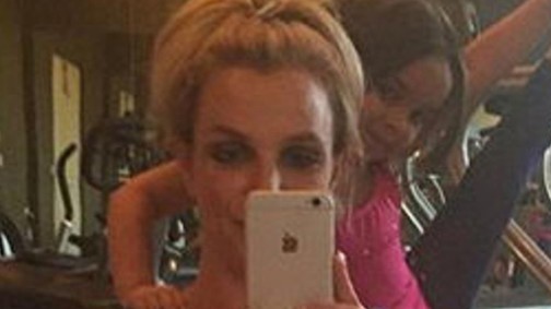 Britney Spears lebukott! Alakformálás Photoshoppal