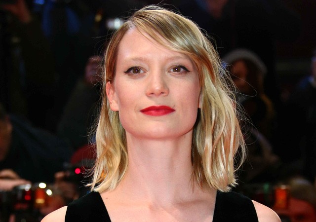 Mia Wasikowska
