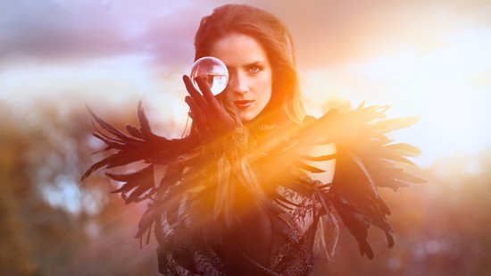 A máglyától a popfeminizmusig: Hogyan alakult ki a rebellis nő, a boszorkány alakja?