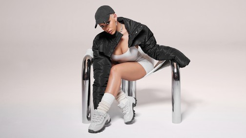 Boldog 2000-es évek? A Skechers X Doja Cat cipő valódi időutazás