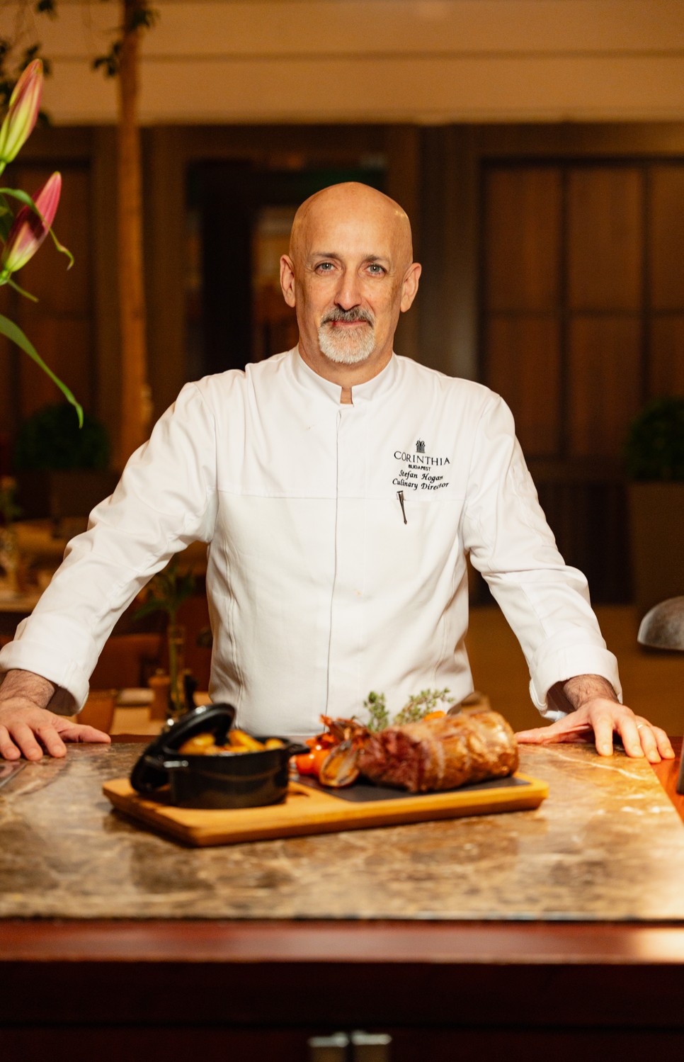 Stefan Hogan, a Corinthia Budapest kulináris vezetője a húsvéti brunch menüsoráról mesélt