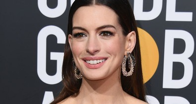 Anne Hathaway a legdögösebb leopárd volt a vörös szőnyegen